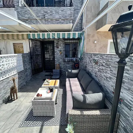 Prachtig Gemoderniseerde Woning Op 250 Meter Het * Santa Pola